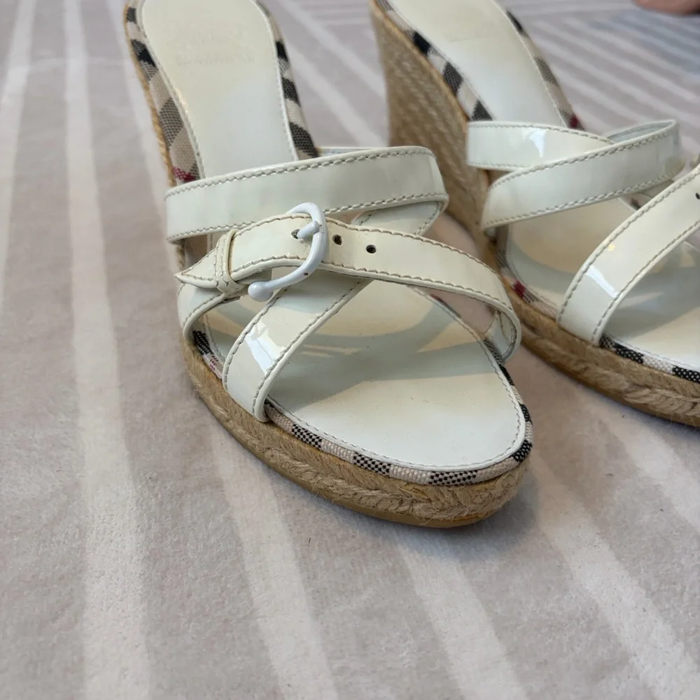 Authentic Burberry White Leather Wedge Sandals - Picture 5 of 6